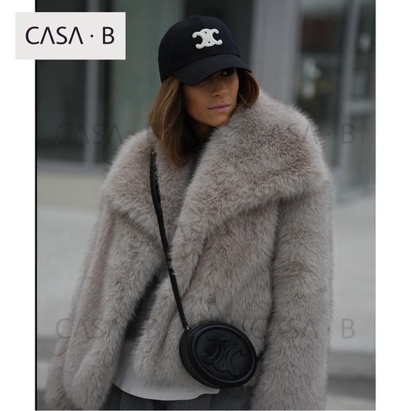 Casa B Gray Faux Fur Jacket - Picture 3 of 10